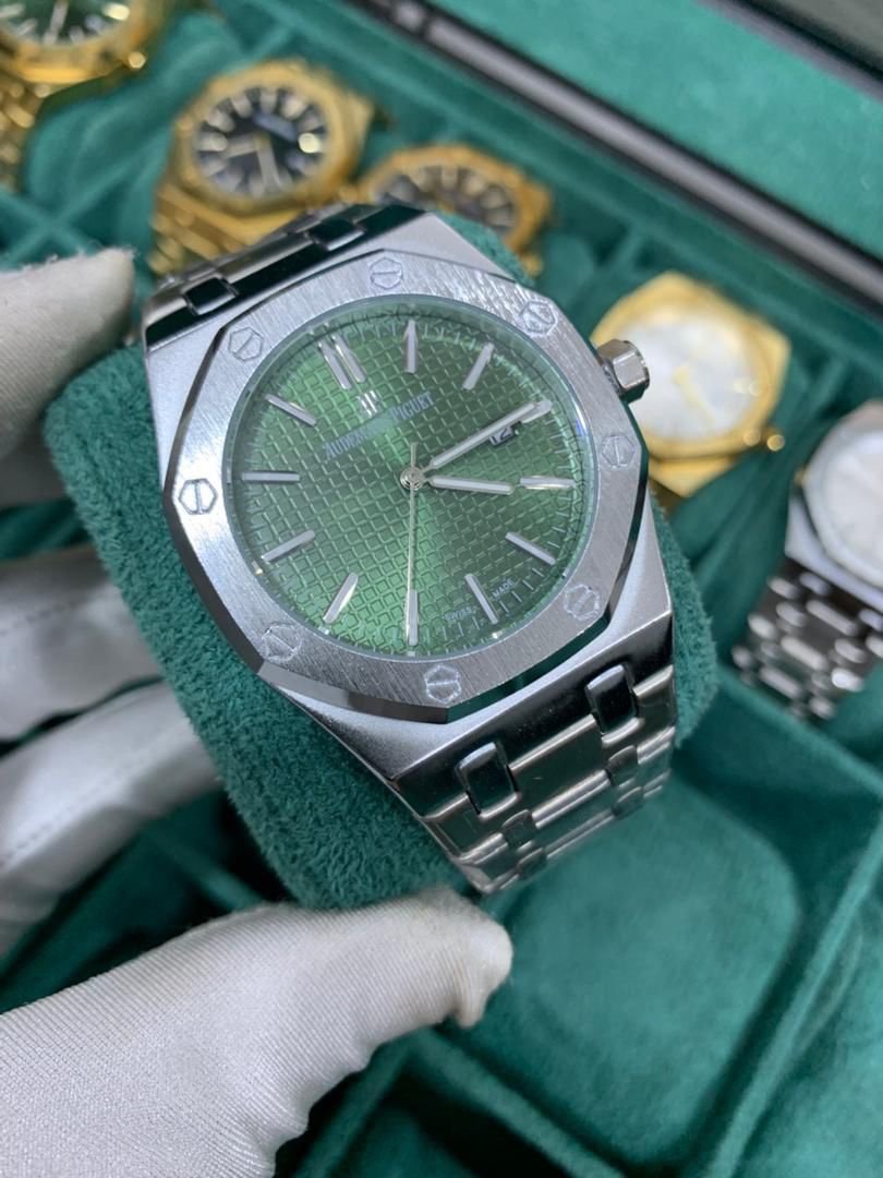 Audemars Piguet Chain Watch